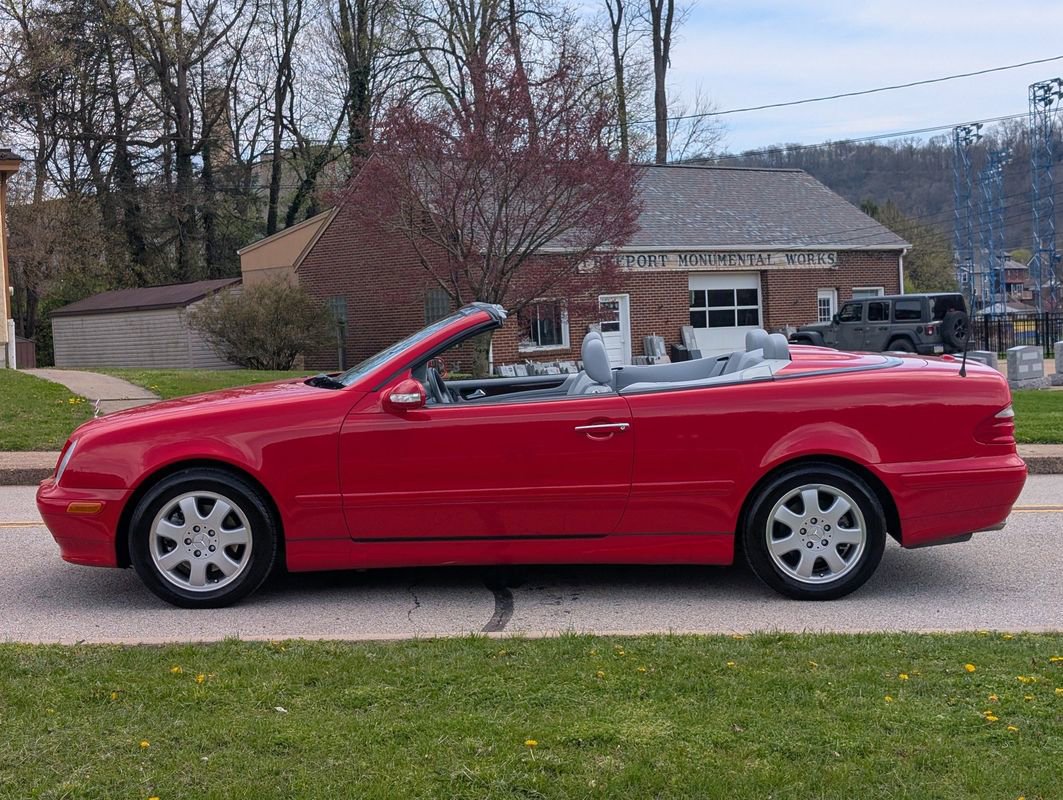 Used 2002 Mercedes-Benz CLK 320 Cabriolet image 10
