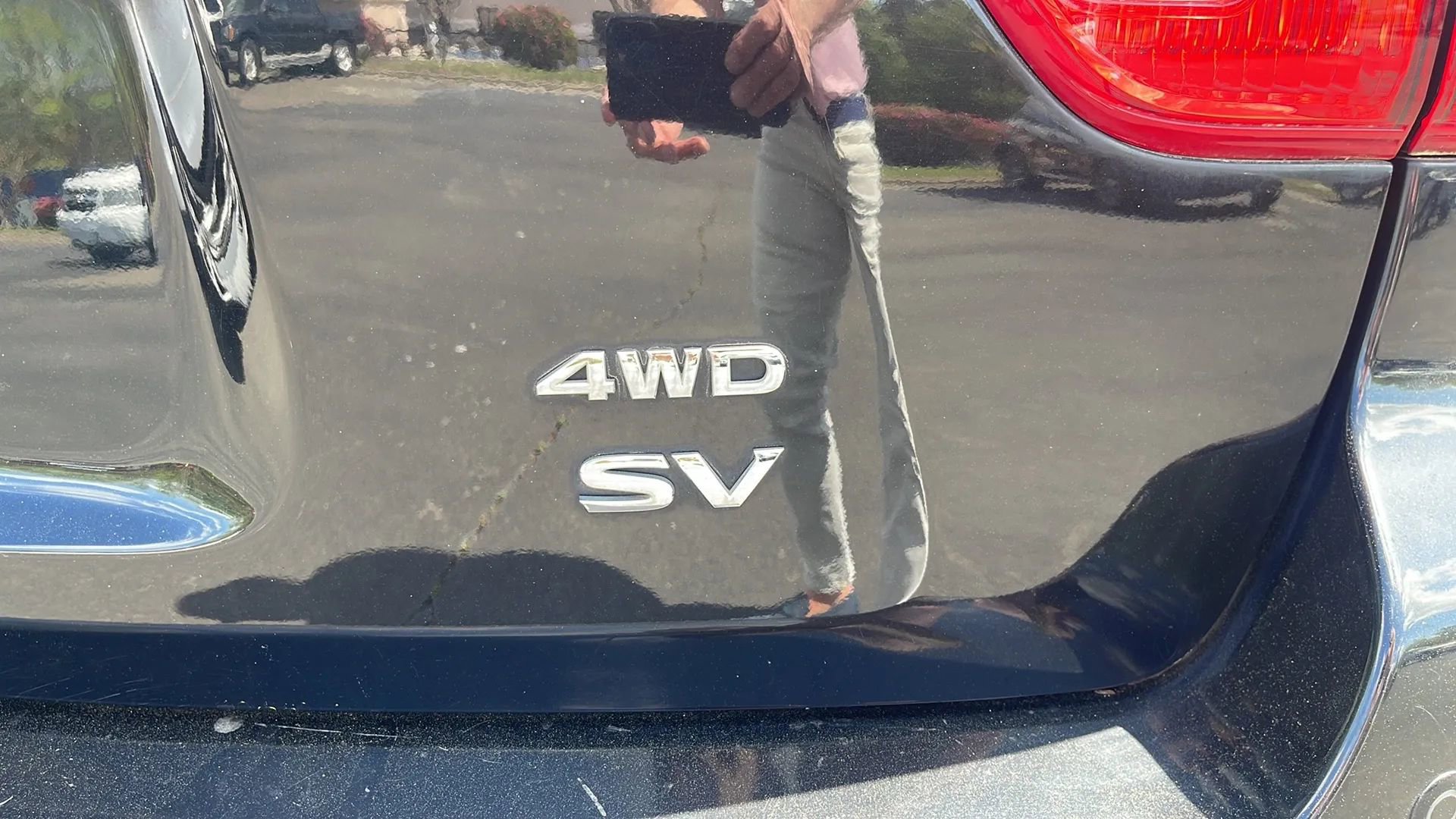 Used 2019 Nissan Pathfinder SV image 24