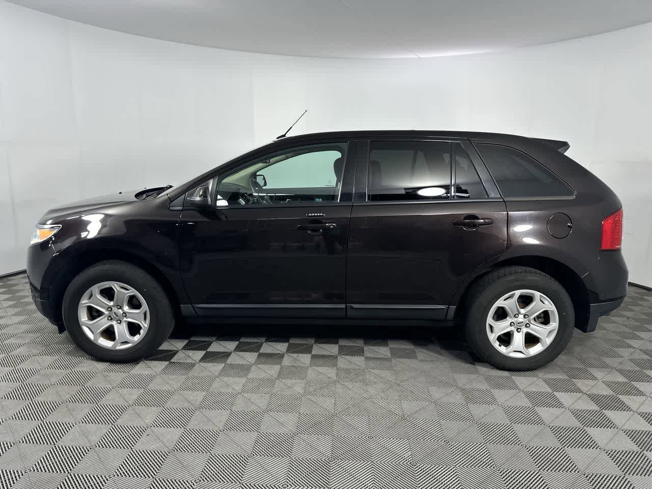 Used 2013 Ford Edge SEL FWD image 5