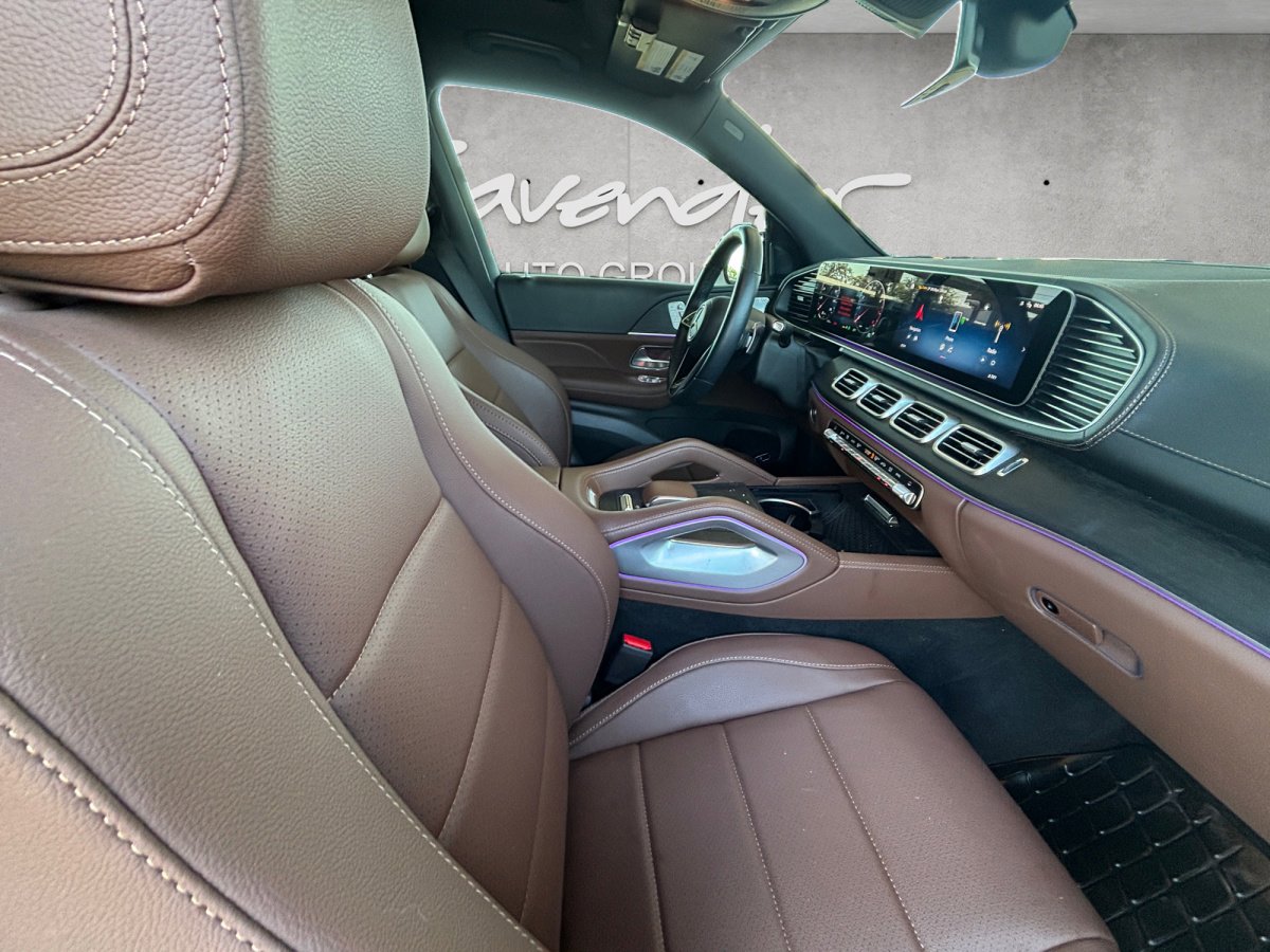 Used 2025 Mercedes-Benz GLS 450 4MATIC image 29