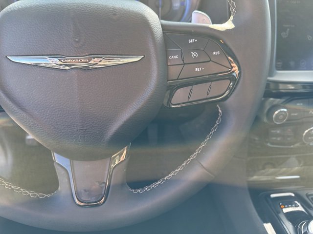 Used 2023 Chrysler 300 S image 27