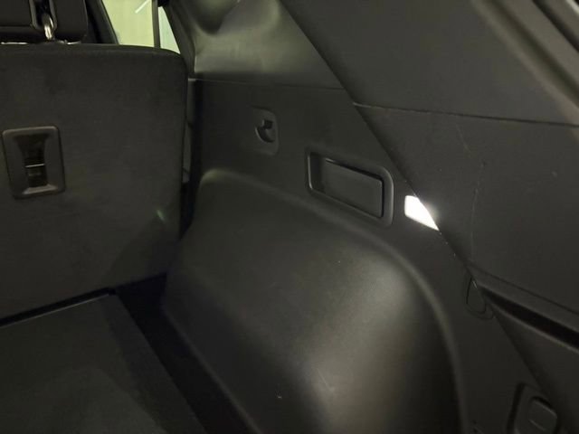 Used 2019 Chevrolet Blazer LT image 13