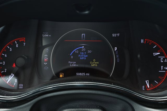 Used 2024 Dodge Durango GT RWD image 12