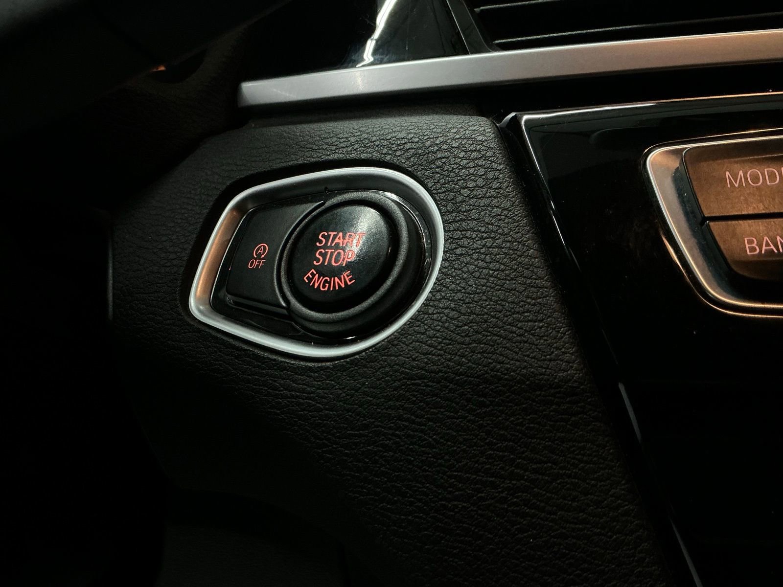 Used 2019 BMW X1 sDrive28i image 23