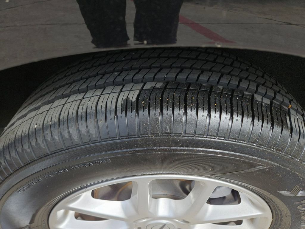 Used 2025 Chrysler Pacifica Select image 26