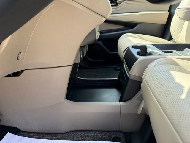 Used 2024 Honda Odyssey Elite image 25