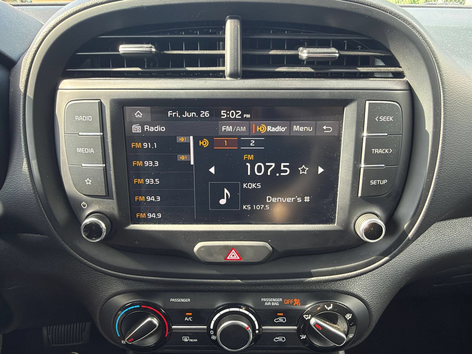 Used 2025 Kia Soul LX w/ LX Technology Package FWD image 20