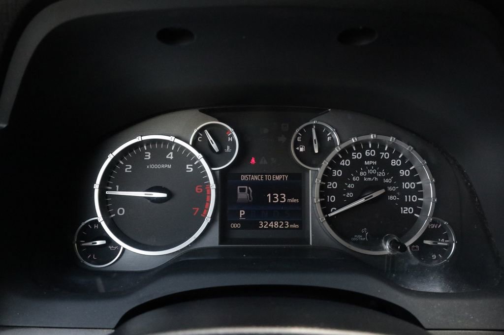 Used 2014 Toyota Tundra SR5 w/ SR5 Upgrade Package RWD image 23