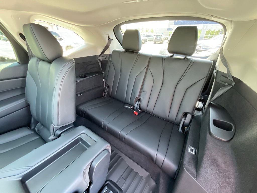 Certified 2026 Acura MDX SH-AWD image 25