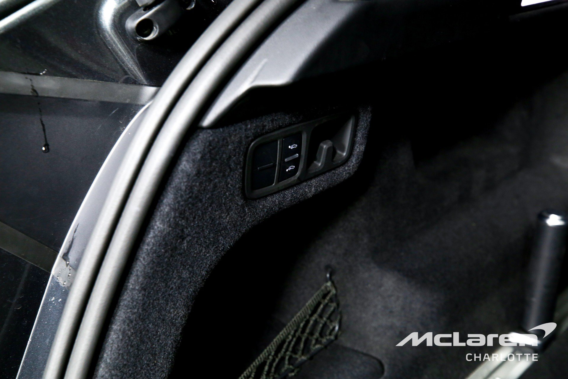 Used 2020 Lamborghini Urus image 22