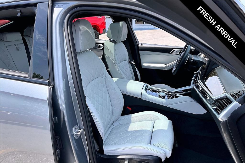 Used 2024 BMW X6 xDrive40i w/ Executive Package AWD/4WD image 28