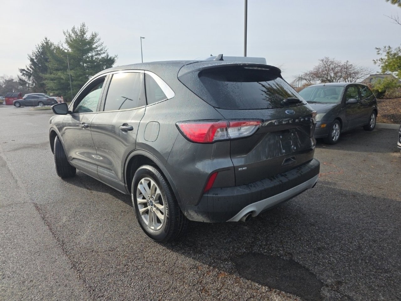 Used 2020 Ford Escape SE image 7