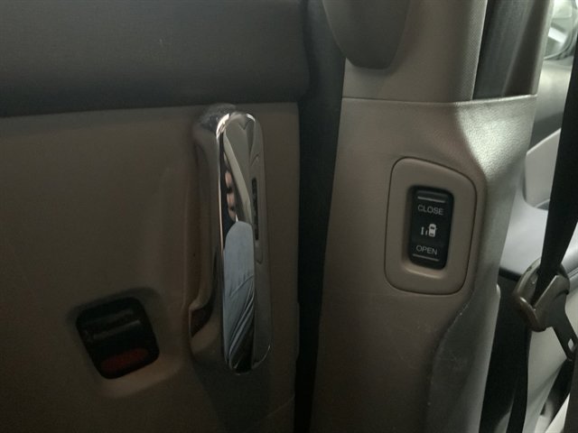 Used 2014 Honda Odyssey EX-L image 23