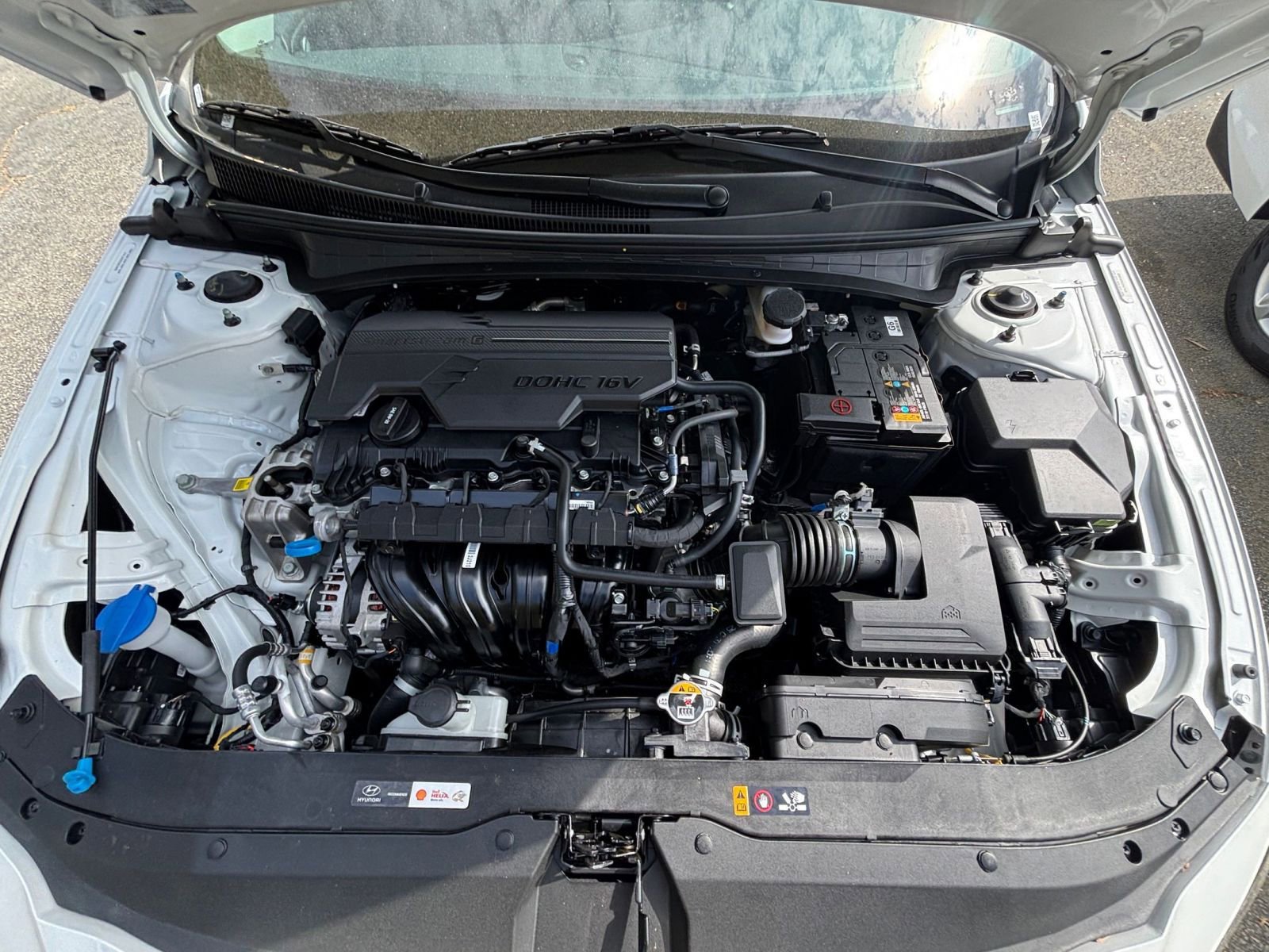 Used 2025 Hyundai Elantra SEL FWD image 34