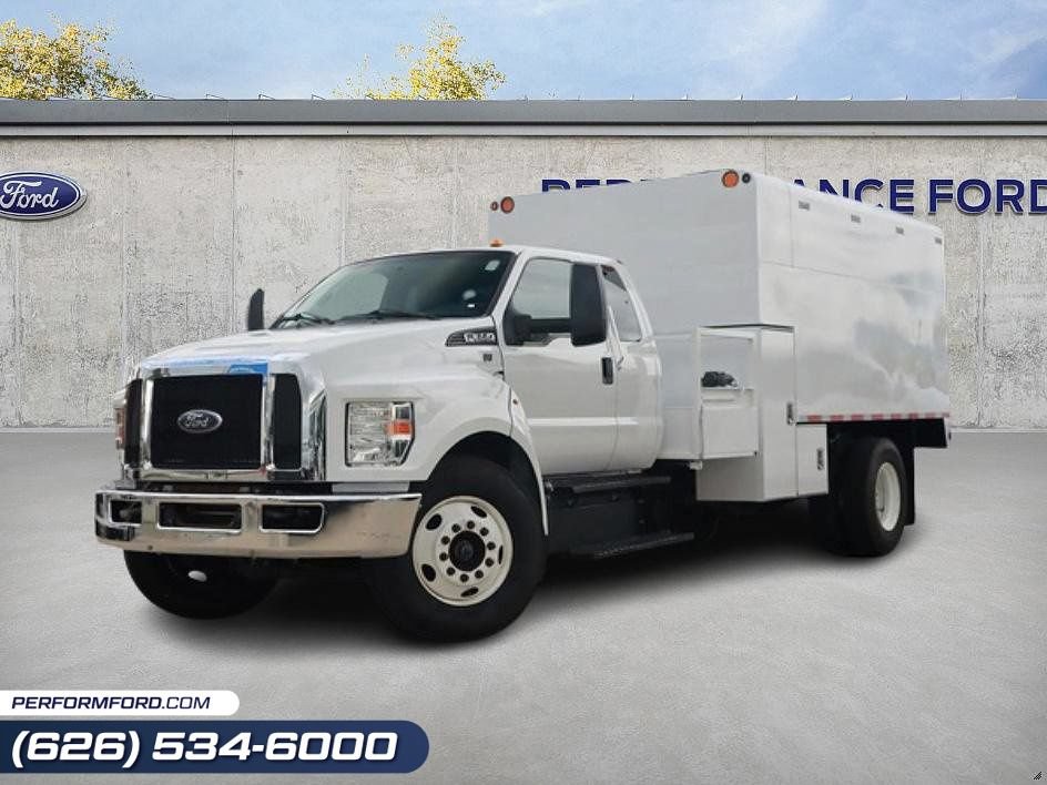 Used 2017 Ford F650 2WD SuperCab Super Duty image 1