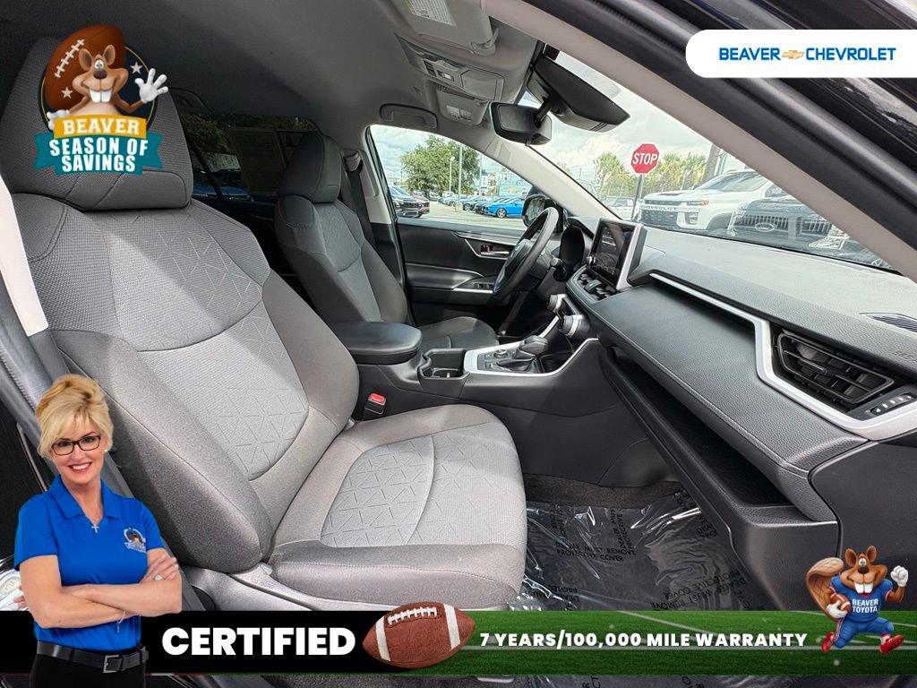 Used 2024 Toyota RAV4 AWD Hybrid image 28