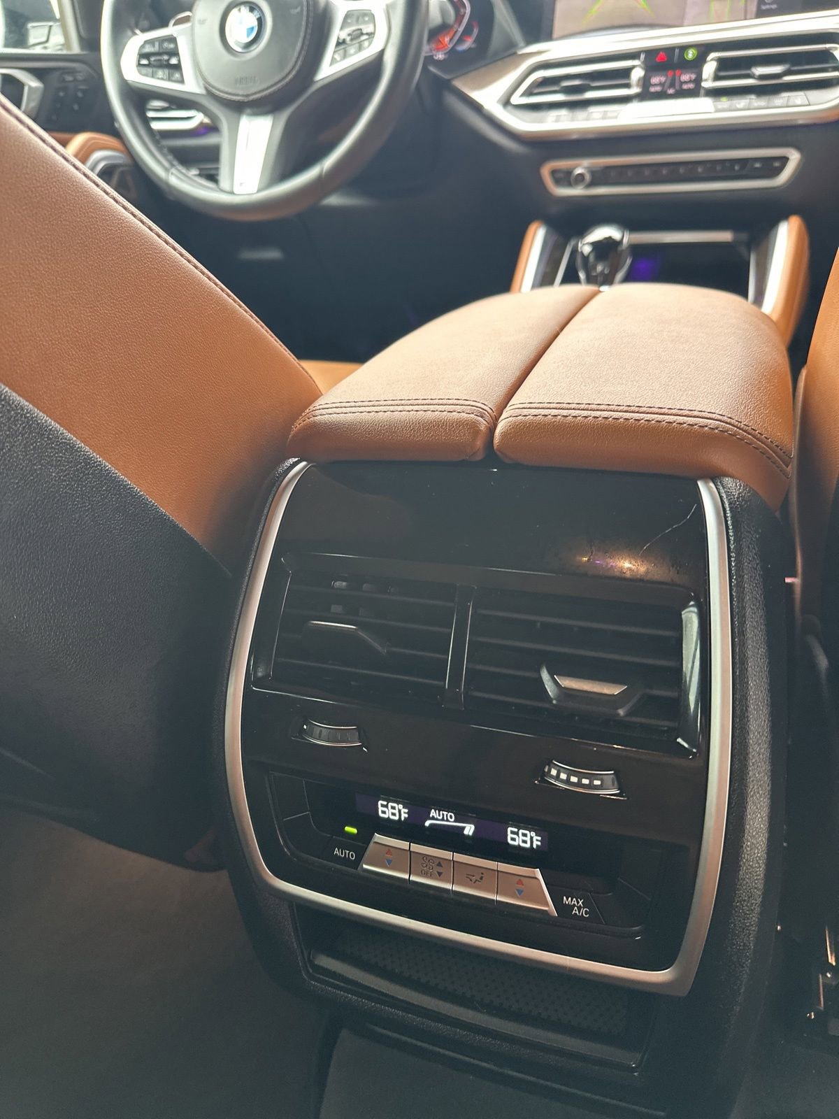 Used 2023 BMW X6 xDrive40i w/ M Sport Package AWD/4WD image 9