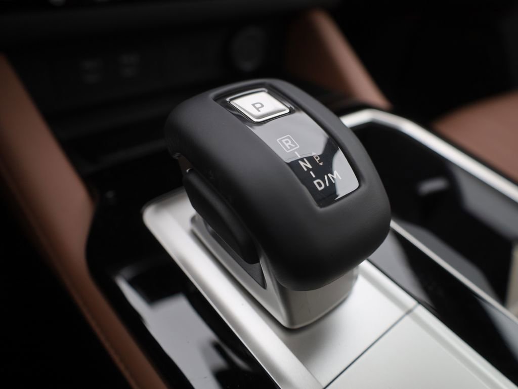 New 2025 Mitsubishi Outlander SEL image 44