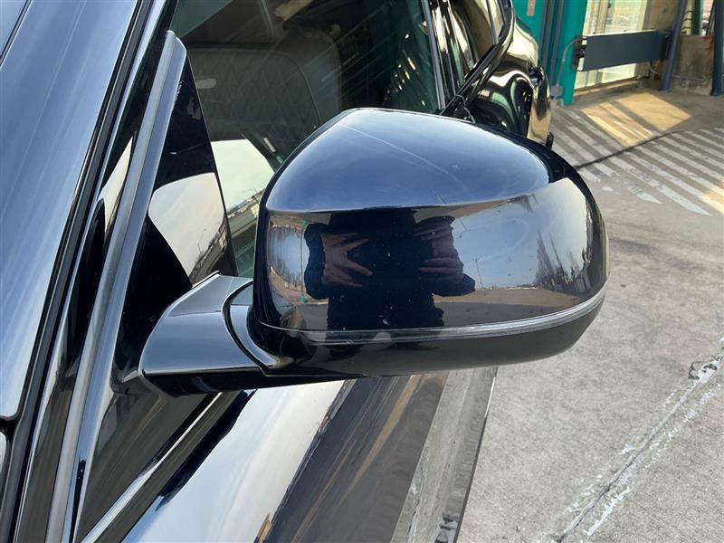 Used 2019 BMW X5 xDrive50i w/ M Sport Package image 14