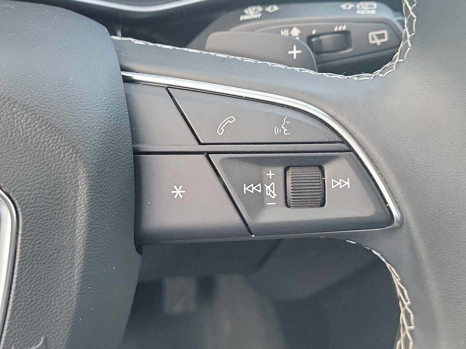 Certified 2023 Audi Q8 Premium Plus AWD/4WD image 24