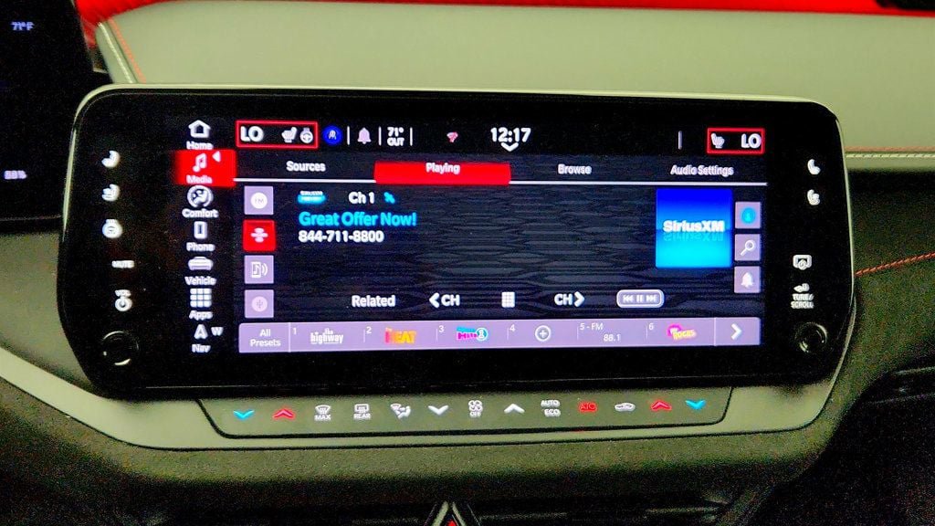 Used 2024 Dodge Charger Daytona Scat Pack w/ Plus Group AWD/4WD image 18