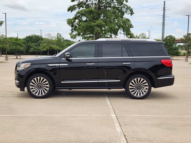 Used 2019 Lincoln Navigator Reserve AWD/4WD image 4