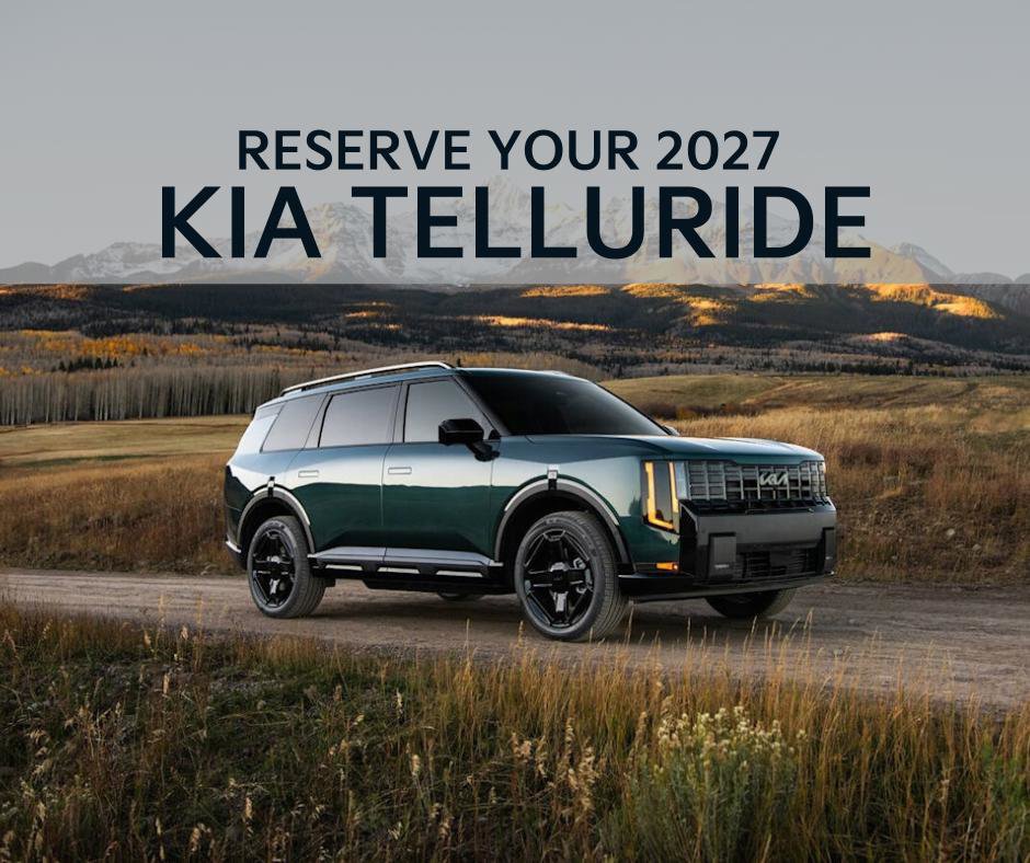 Used 2024 Kia Sorento S w/ Panoramic Sunroof Package