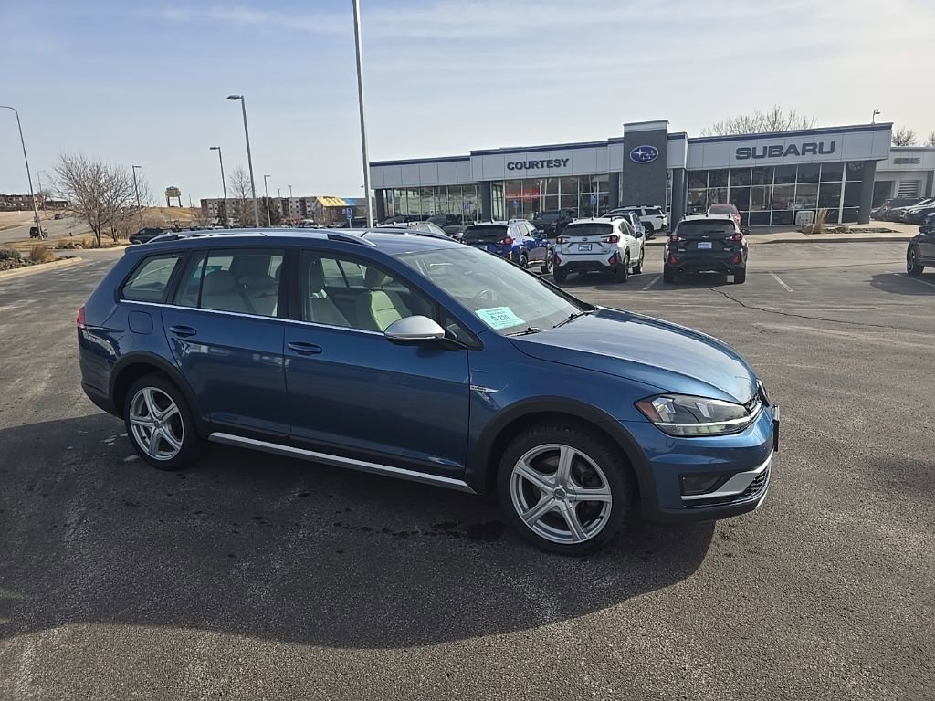 Used 2019 Volkswagen Golf Alltrack S