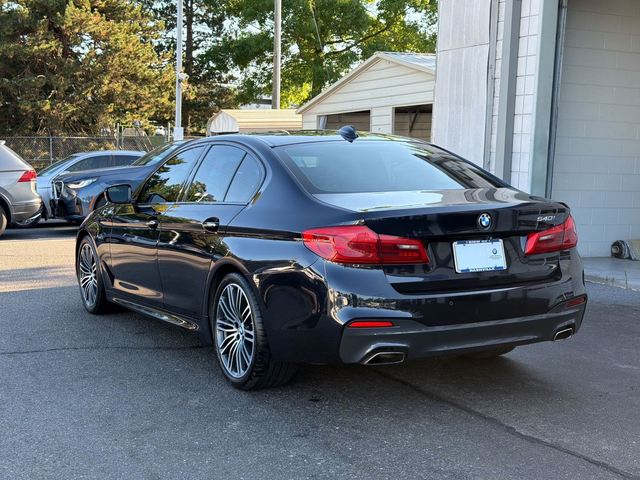 Used 2017 BMW 540i RWD image 3