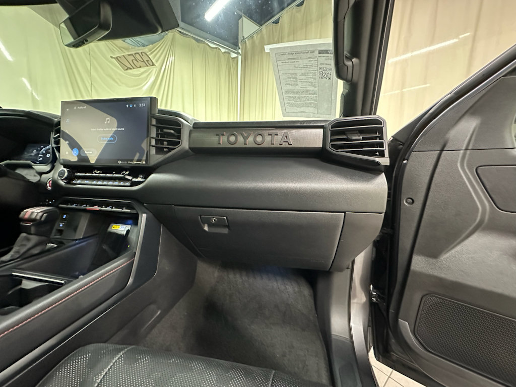 Used 2024 Toyota Tundra Limited AWD/4WD image 15