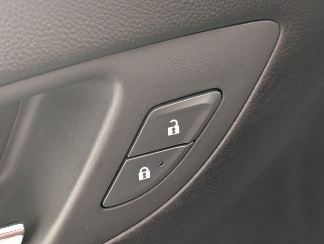 Used 2019 Chevrolet Equinox LT image 11