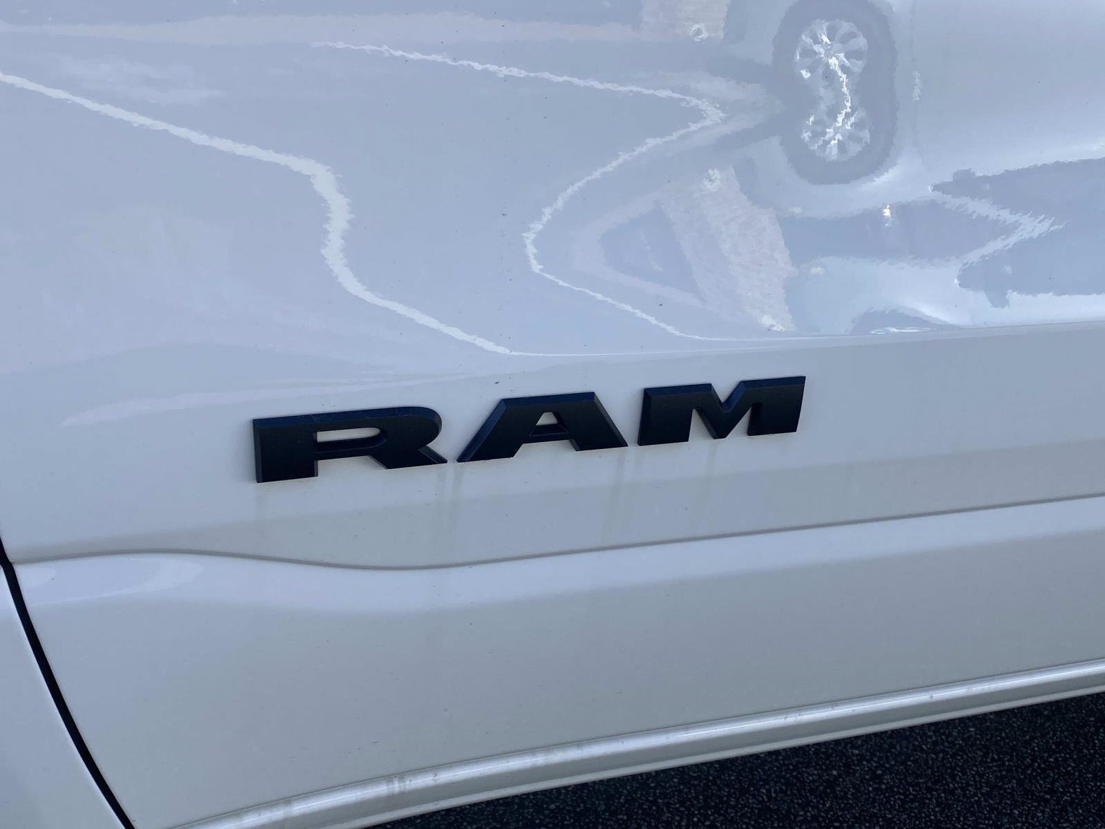 New 2026 RAM 1500 Express image 8