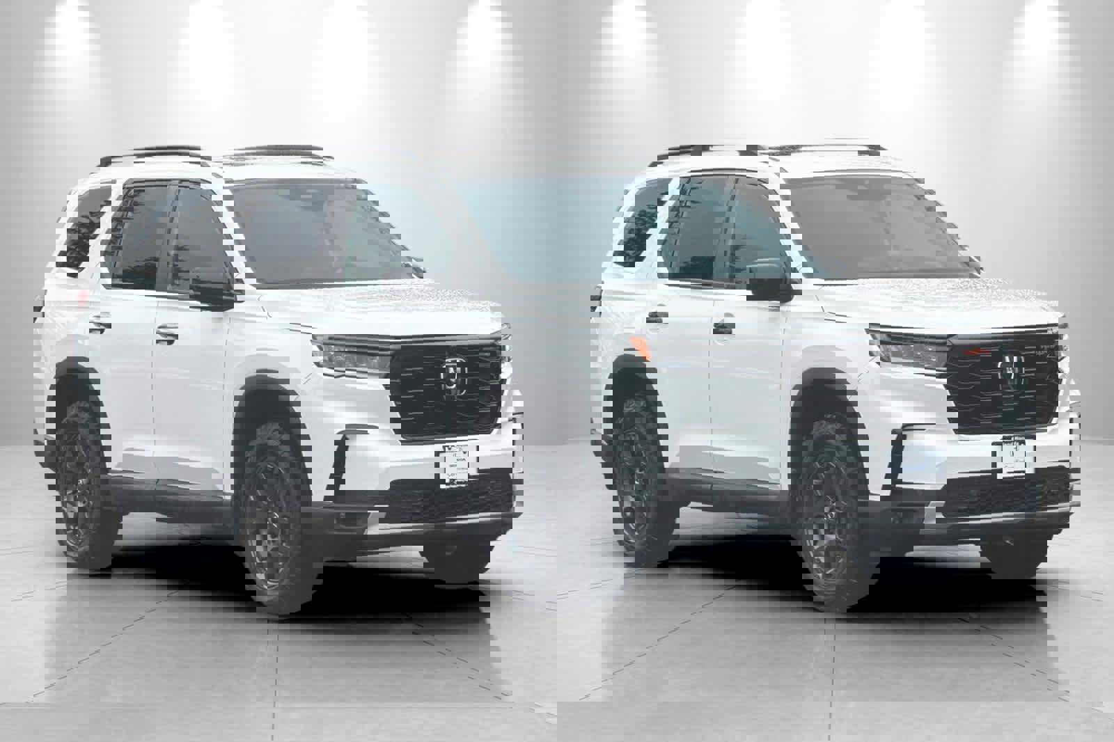 Used 2025 Honda Pilot TrailSport image 9