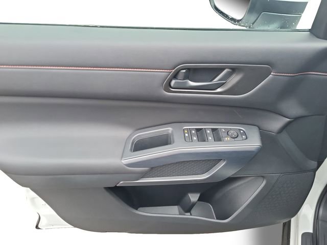 New 2025 Nissan Pathfinder Rock Creek image 10