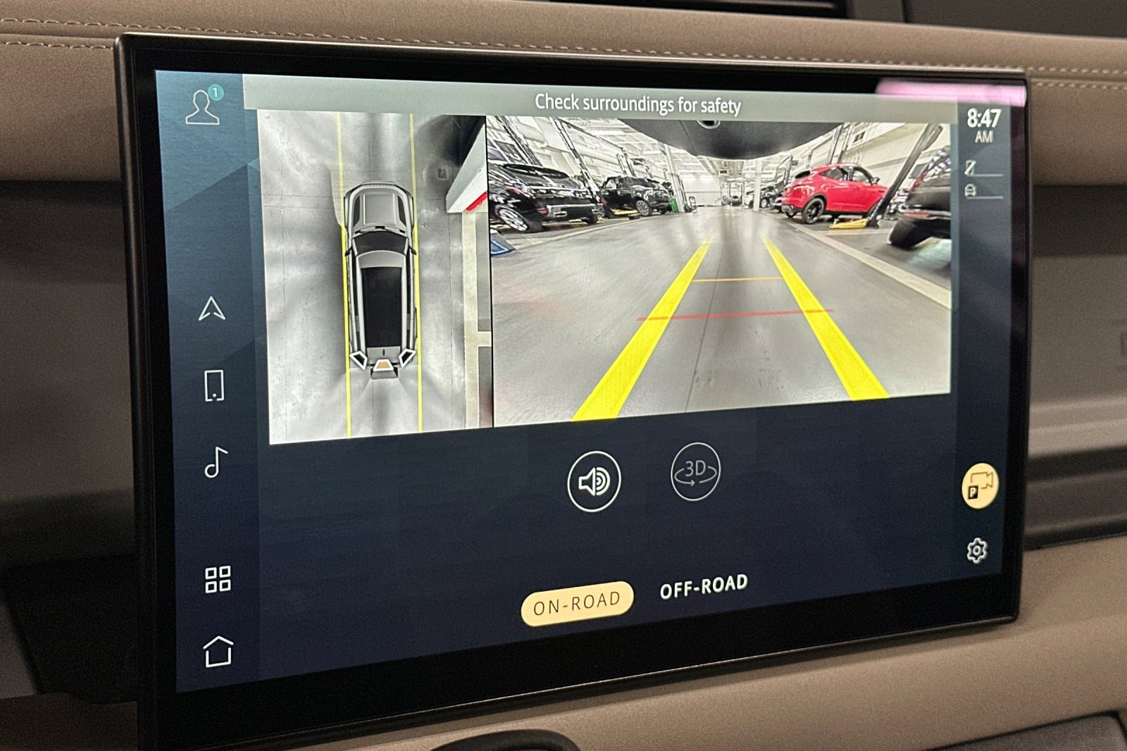 Used 2023 Land Rover Defender 130 X-Dynamic SE image 22