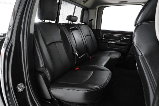 Used 2018 RAM 1500 Laramie image 31