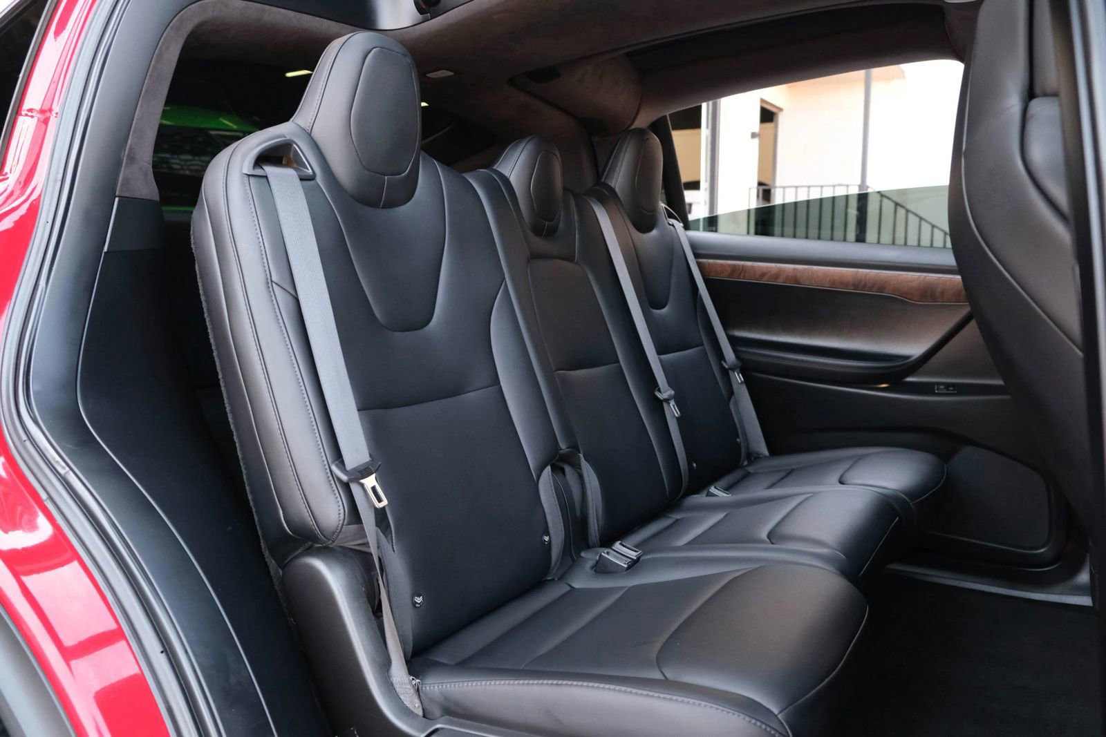 Used 2018 Tesla Model X 75D image 27