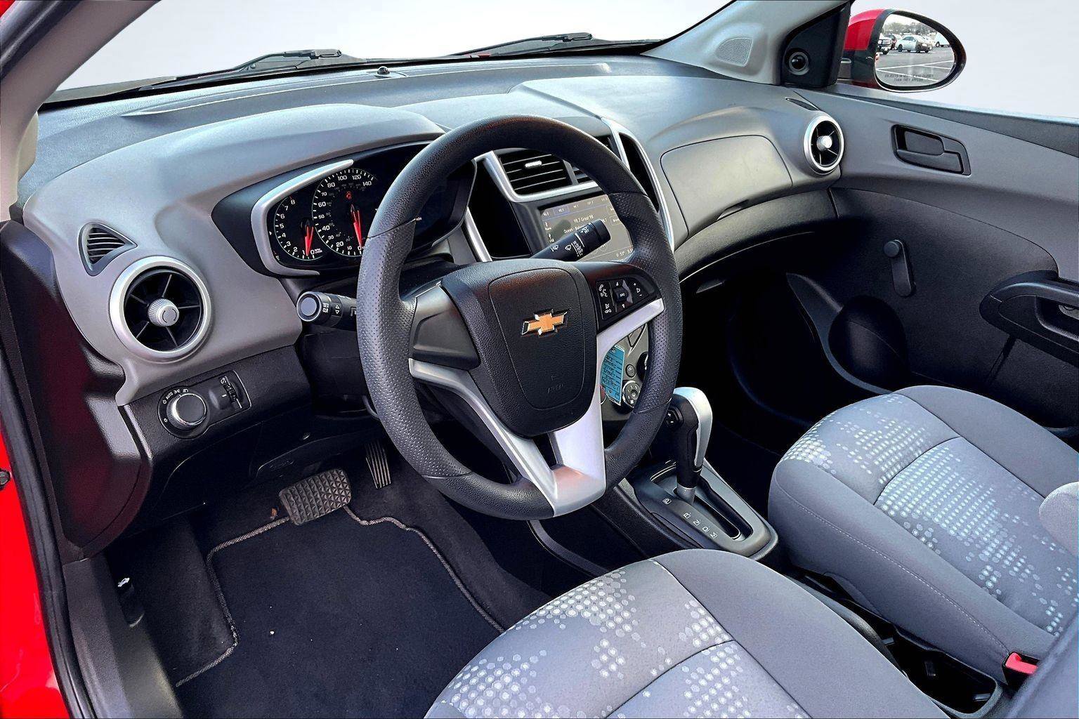 Used 2018 Chevrolet Sonic LS image 14