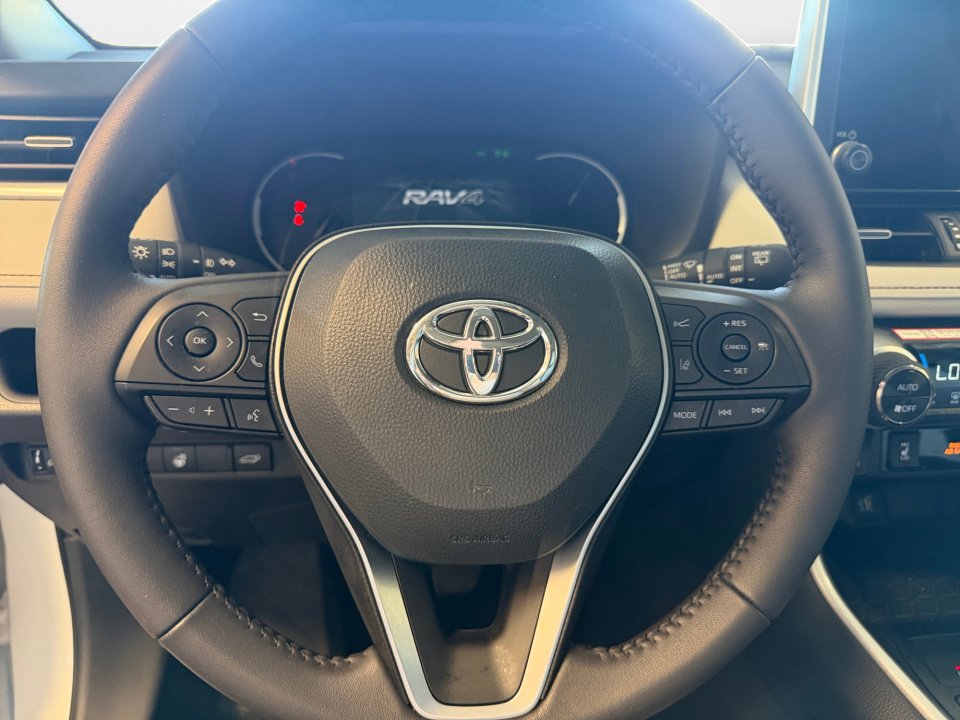 Used 2025 Toyota RAV4 XLE Premium w/ Weather Package AWD/4WD image 13