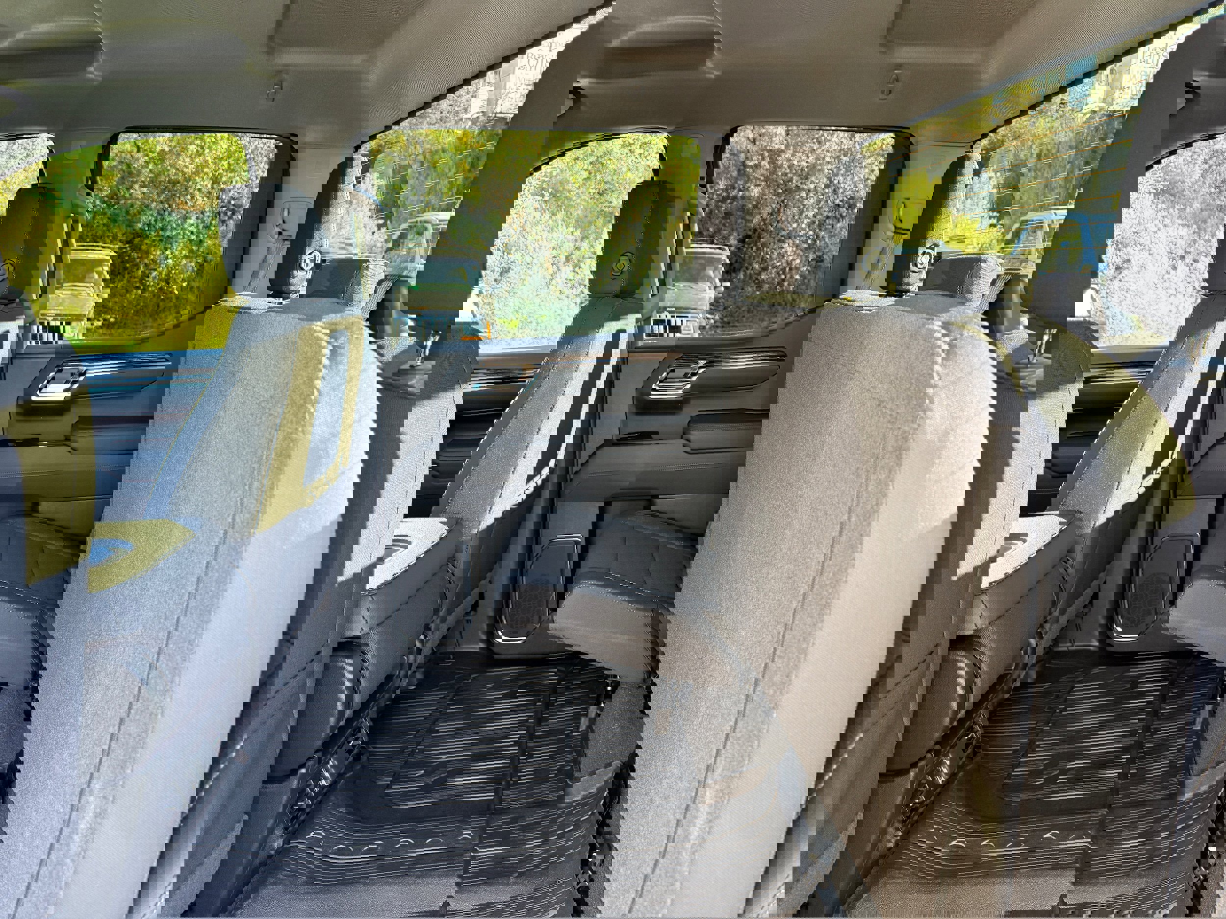 New 2026 GMC Sierra 1500 SLE w/ Max Trailering Package image 9