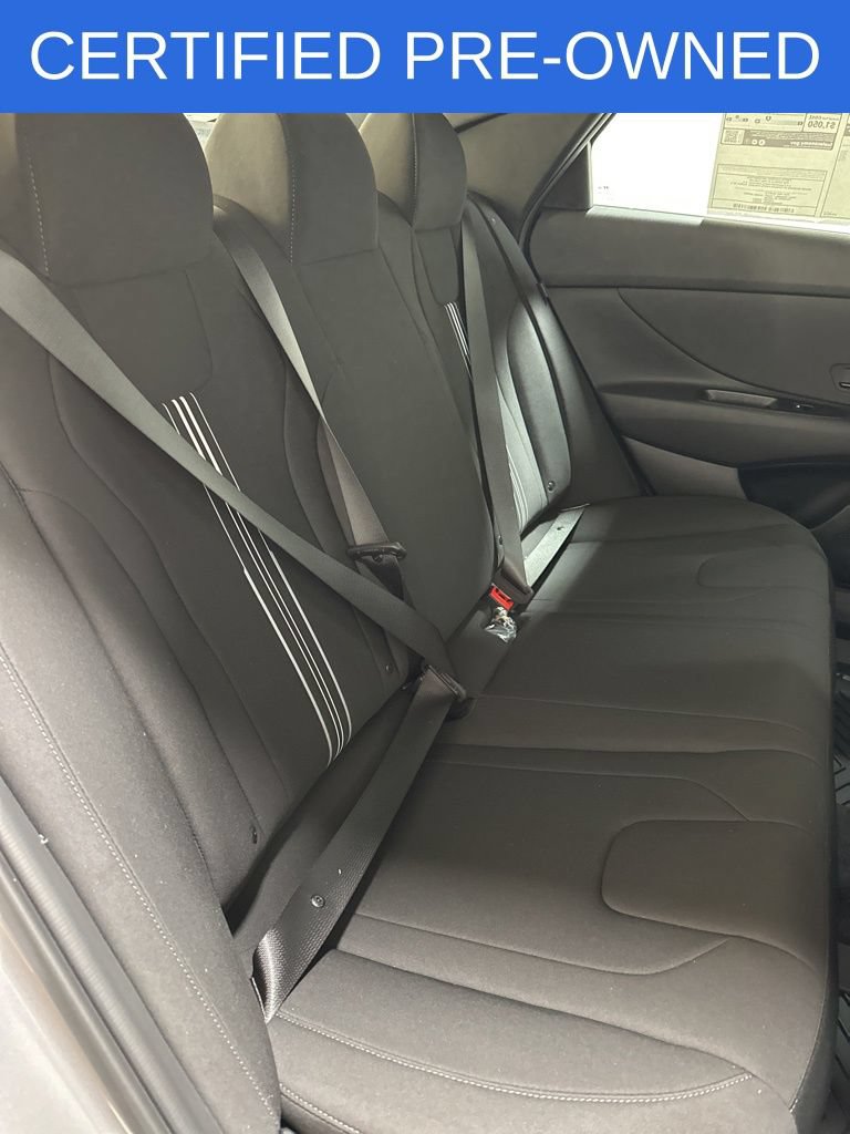 Used 2025 Hyundai Elantra SEL FWD image 22