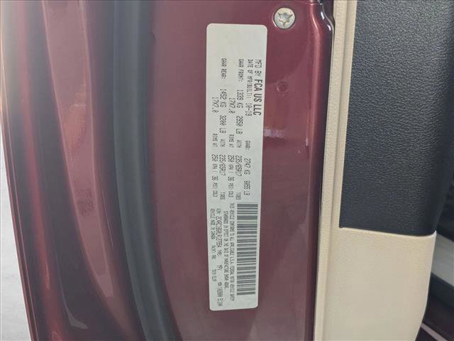 Used 2020 Chrysler Pacifica Touring-L image 25
