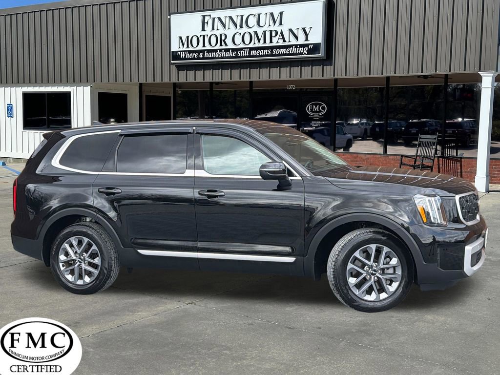 Used 2024 Kia Telluride LX