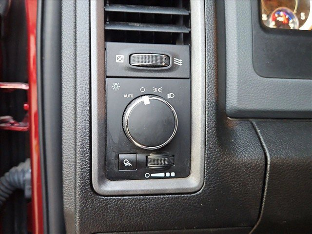 Used 2018 RAM 2500 Tradesman w/ Chrome Appearance Group AWD/4WD image 21