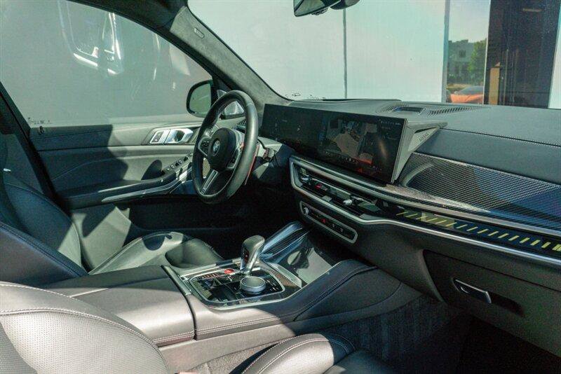 Used 2025 BMW X5 M Competition w/ Executive Package image 57