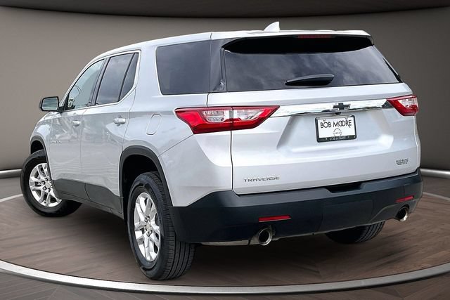 Used 2021 Chevrolet Traverse LS FWD image 10