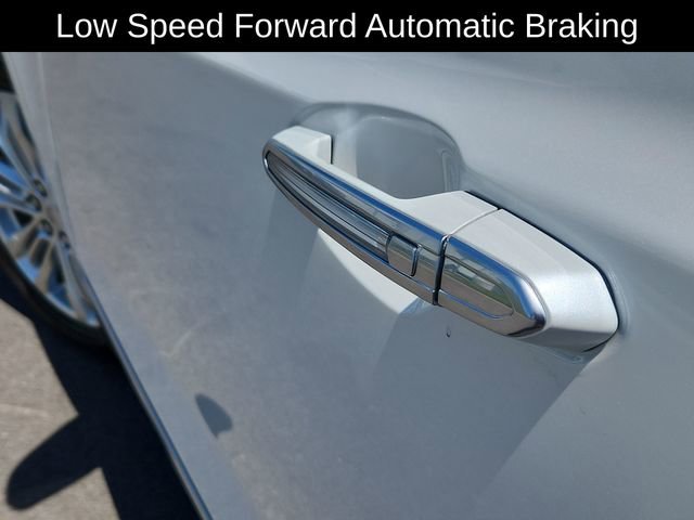 Used 2018 Cadillac XT5 Premium Luxury FWD image 20