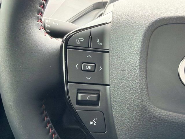Used 2026 Toyota Prius Plug-In Hybrid FWD image 24