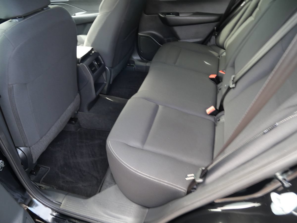 Used 2024 Nissan Rogue S AWD/4WD image 19
