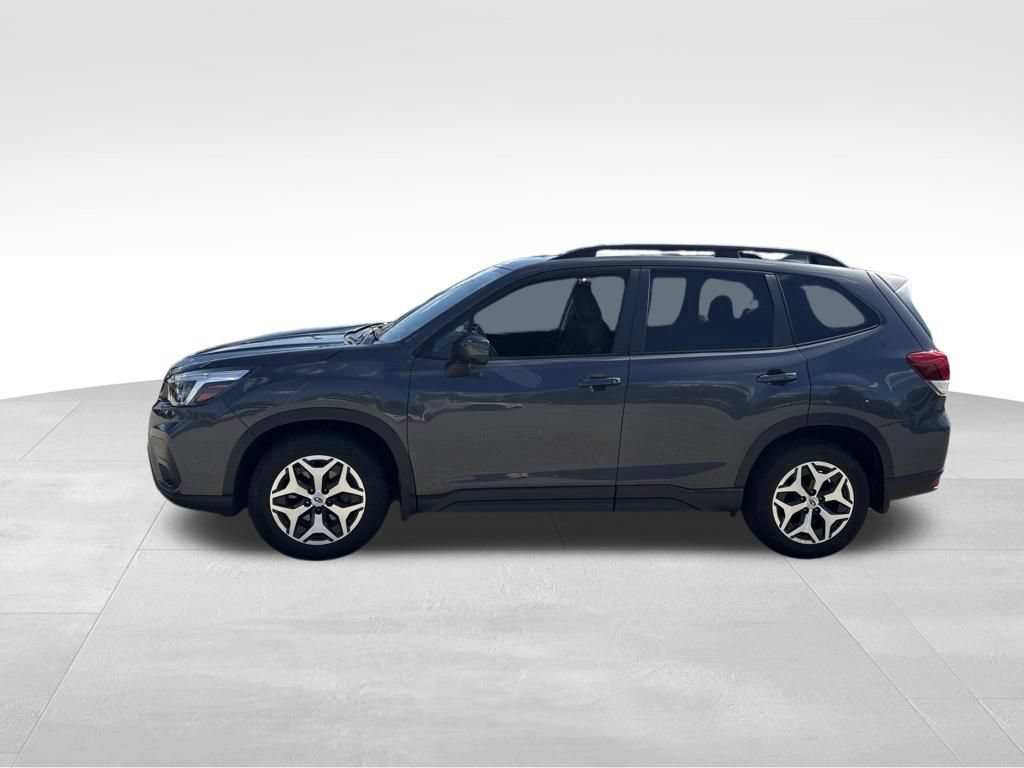 Used 2021 Subaru Forester Premium AWD/4WD image 2